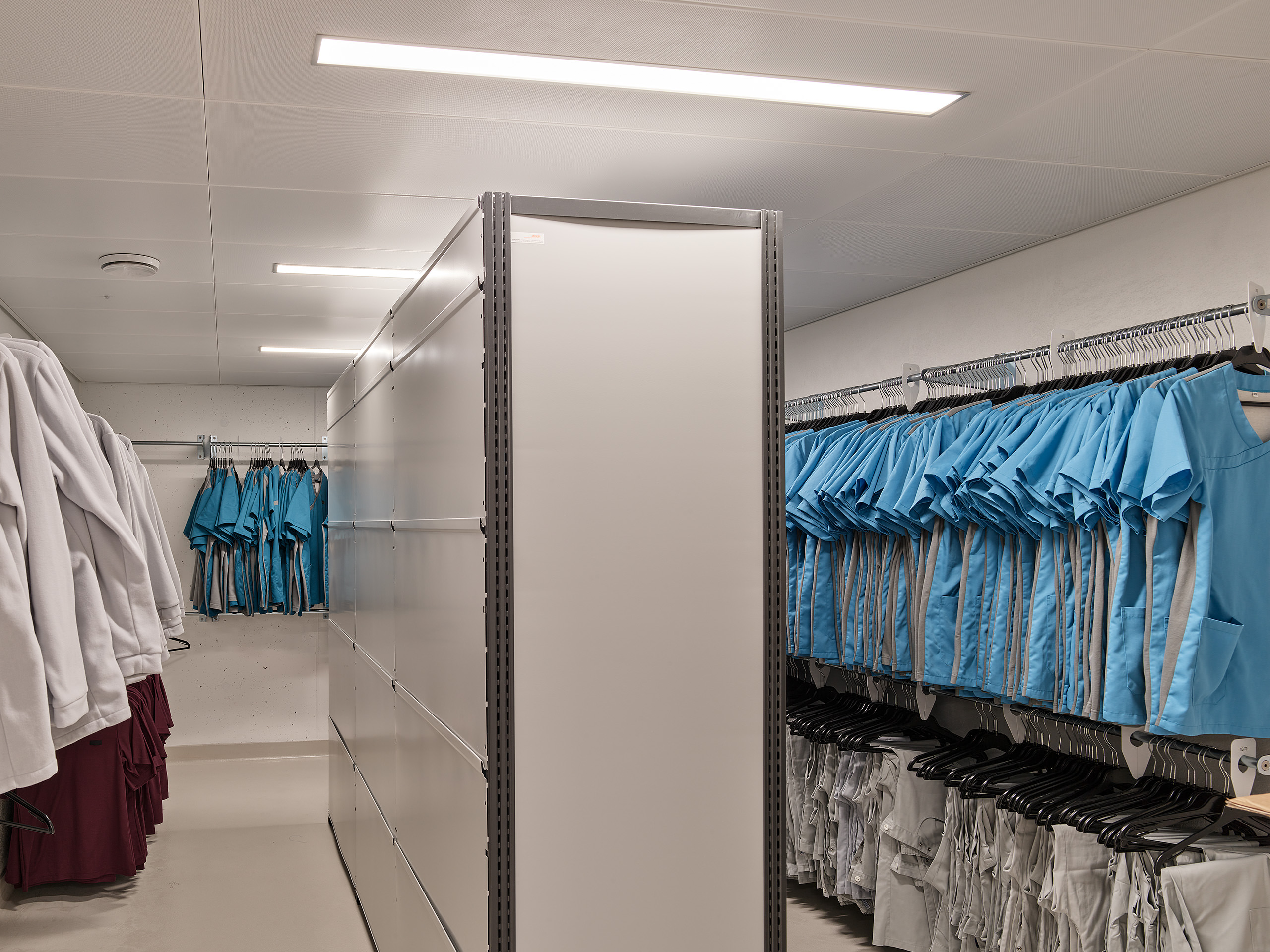 Ahp0068 AIQ4 008705 J2560